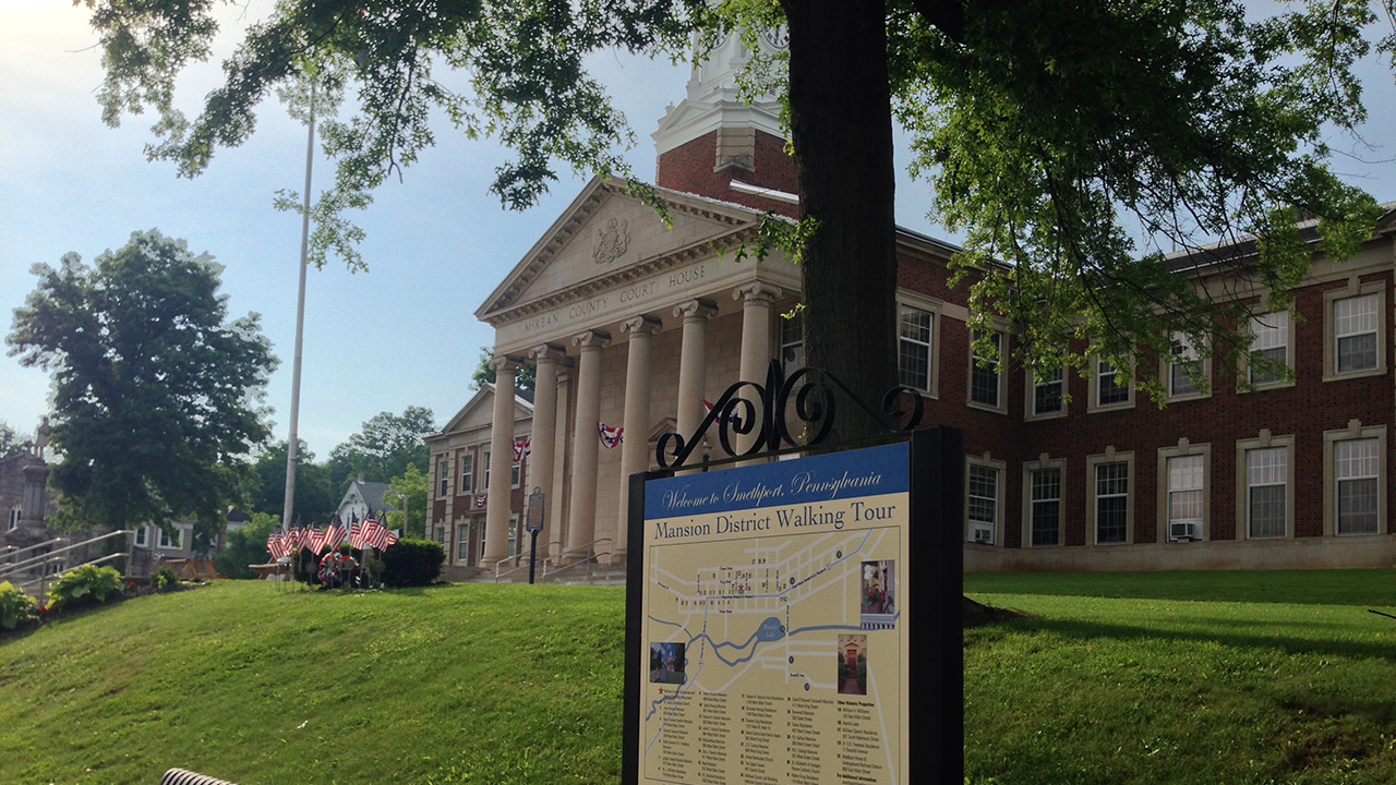 Photo of courthouse in Smethport, PA